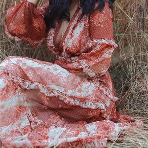 Maxi dress. Burgendy color from a Collection brand